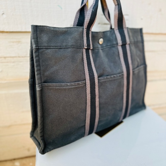 HERMES Black Tote bag. MM size with COA. - Picture 9 of 12